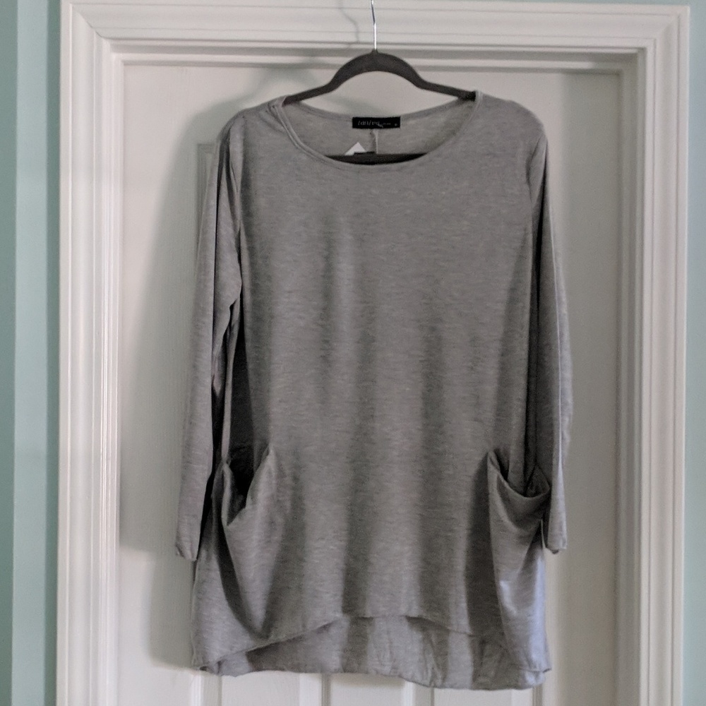 Woman's long sleeve light weight knit Tunic XL